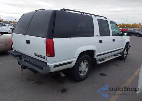 1998 Chevrolet Suburban 1500 from USA, damaged, VIN 1GNFK16R3WJ302005